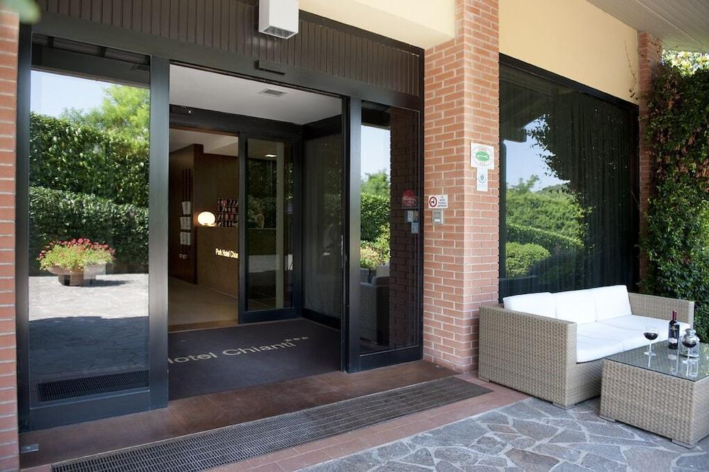 فندق Tavarnelle Val di Pesaفي  بارك هوتل شيانتي المظهر الخارجي الصورة